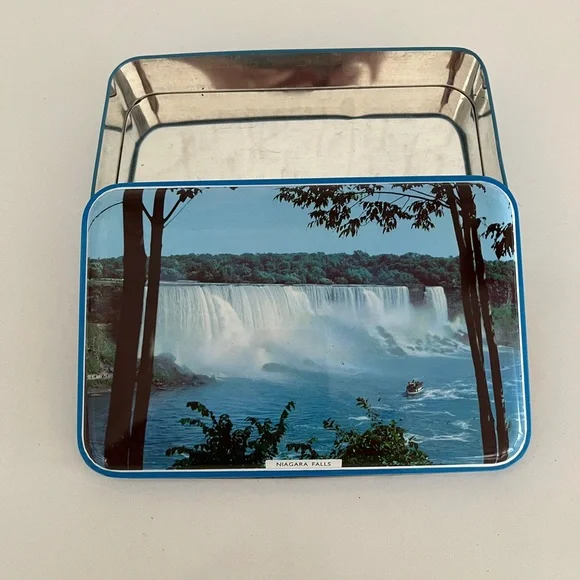 VINTAGE Riley's Toffee Niagara Falls Rectangular Tin Decor Storage Landmarks - Picture 9 of 17